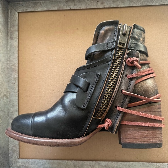 COPY - Free Bird Booties Black Multi Color - Picture 3 of 6